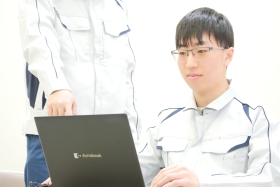 先輩との距離が近く相談しやすい環境です